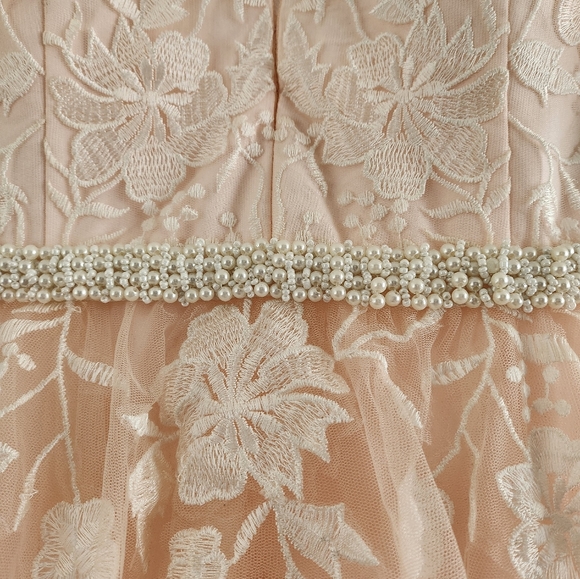 Grad dress - Picture 7 of 16